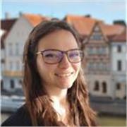 Directrice artistique - formatrice en école supérieure (communication, création et outils numériques) aide jeunes créatifs