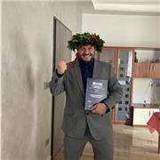 Studente universitario, laureato in comunicazione linguistica e interculturale e specializzando in scienze della comunicazione pubblica, sociale e d’impresa, offre corsi di ripetizione o di recupero scolastici