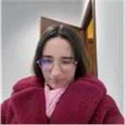 Doy clases particulares porque me gusta ayudar a los niños y niñas que no entienden el sistema. Tengo métodos algo modernos