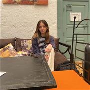 Insegnante di Matematica per scuole medie/ biennio superiori. Studentessa di ingegneria al politecnico di Milano