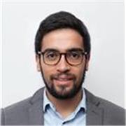 Profesor de ciencias políticas y administración pública con +10 años de experiencia en docencia y guía de tesis