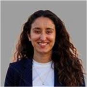 English teacher with experience in private lessons for teens and scientific English at university level. Offering flexible classes