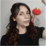sono Diana! Il cinese può sembrare difficile, ma con il metodo giusto può diventare una lingua appassionante. Iniziamo insieme