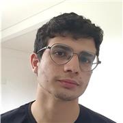 Dou aulas de reforço para estudantes do ensino médio e fundamental