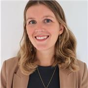 Profesora de primaria y psicóloga infantojuvenil especializada en el ámbito educativo.
Profesora de inglés nivel todos los niveles y francés nivel medio - bajo.
Profesora de español todos los niveles