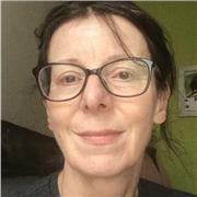 I give private lessons tailored to your level.