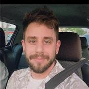 Soy licenciado en ciencias políticas y de la administración.