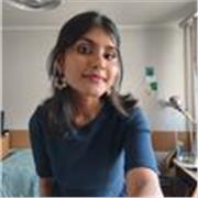 An English teacher who has had experience of almost four years at an English school