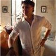 Profesor de matemáticas, inglés, geografía. Con grandes aptitudes y notas demostrables en esas asignaturas