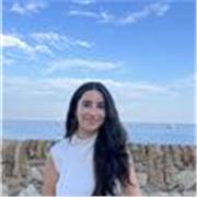 Estudiante bilingüe de derecho, apta para cualquier edad