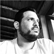 Profesor de matemática del nivel secundario desde hace 18 años. 