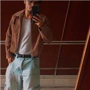 Estudiante de doble grado de ciencias buscando enseñar materias de la rama y ayudar con dificultades en ellas.