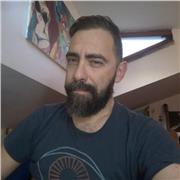 Docente di Informatica laureato in Ingegneria Aerospaziale impartisce lezioni di Informatica a studenti delle scuole superiori