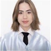 Graduada en magisterio de primaria por la universidad de Vigo, profesora de danza y clases particulares