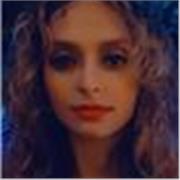 Laureata in Comunicazione e Multimedialità