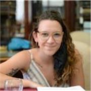 empática, responsable y comprometida con los procesos de aprendizaje de niños y adolescentes 