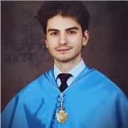 Graduado en Filosofía, doy clases a nivel de ESO y bachillerato. Además, preparo la asignatura Historia de la filosofía para la PAU