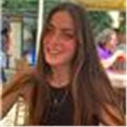 Insegnante madrelingua della International school of Florence e laureata in Arti visive e nuovi Linguaggi espressivi, offre lezioni di inglese parlato e conversazione e lezioni di arte sia storia dell'arte che arte pratica in ogni forma possibile