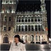 Chica de 17 años, estudiante de 1º de Bachillerato, ofrece ayuda con deberes y cuidado de niños de primaria en Móstoles. Responsab