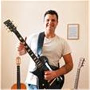 Lezioni di chitarra classica, elettrica e acustica a tutti i livelli.  Raggiungiamo insieme il tuo obiettivo, anche via webcam!
