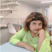 IELTS band 8.5 tutor teaching English as a foreign language to students of all ages