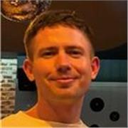 Native English speaker with background in AI and Law
