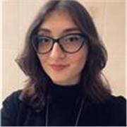 Laureata in mediazione linguistica (in lingua inglese e spagnola) offre lezioni e ripetizioni di inglese