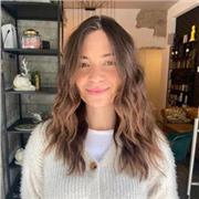 English tutor who teaches children from all ages.