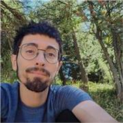 Laureato Magistrale in Chimica Organica e Biomolecolare offre lezioni di Chimica Generale, Organica, Inorganica e Analitica.