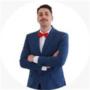 Disponibile per lezioni di italiano e storia