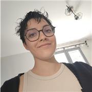 Étudiante en STAPS à Avignon. Propose des cours d'anglais pour des élèves de primaire et collège.