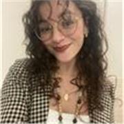 Sono italo-canadese, laureata in educazione, e pronta per aiutarti ad imparare meglio come scrivere, leggere, e parlare inglese :)