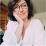 Autrice, certifiée en français niveau 6 et ancienne AESH – Soutien scolaire et méthodologie jusqu'au collège  