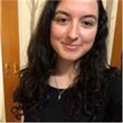 Estudiante de 4º año de Cultural Studies enseña inglés desde primaria a bachillerato, preparación de exámenes online y presencial