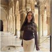 Doy clases de prácticamente cualquier asignatura de primero de bachillerato hacia abajo, porque me encanta explicar y ayudar a los que tienen dificultades en el colegio