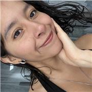 Maestra de Biología para nivel básico y medio, especializada en motivar la curiosidad científica en niños y adultos