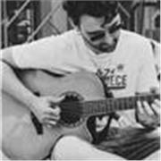 Chitarrista studente del saint Louis college of music di Roma impartisce lezioni di chitarra elettrica, teoria di base e ear training 
Residente in provincia di Viterbo ma attrezzato per lezioni online