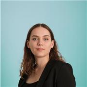 Prof particulière de mathématiques et économie - Diplômée de Dauphine et l'Ecole des Ponts - Basée en région parisienne