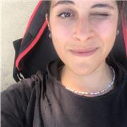 studentessa universitaria impartisce lezioni di matematica e fisica, per ragazzi frequentanti elementari, medie e superiori