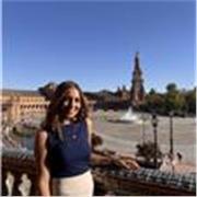 Ilusionada, Motivadora, Entusiasta y Alegre. Daria clases a niños de entre 2-16 años