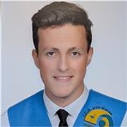 Profesor de inglés especializado en edades entre los 6 y los 12 años 