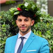 Laureato in Scienze Motorie, per ripetizioni di Spagnolo, Inglese, Italiano, Fisica, Chimica, Biologia e educazione al movimento