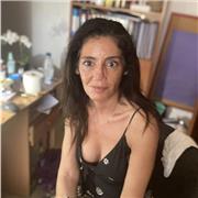 Profesora de matemáticas, me gusta enseñar para que aprendan, pero de forma divertida, y hasta llegas enganchar!