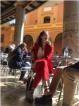 Insegnante bilingue inglese-italiano impartisce lezioni per tutti i livelli sia online che in presenza