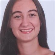 Profesora de idiomas, humanidades e historia