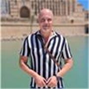 Profesor con más de 30 años de experiencia. Siempre he impartido cursos para desempleados. Primera vez que me ofrezco a particular