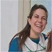 Profesora de primaria especializada en apoyo escolar