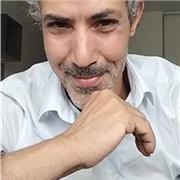 Je suis formateur en français pour les non-natifs et en arabe pour la communauté arabe en France.