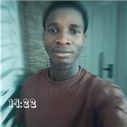 Un professeur particulier qui enseigne le français aux non francophones.