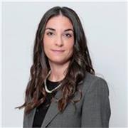 Licenciada en ADE con más de 18 años de experiencia profesional. Especializada en explicar fácil lo que parece difícil.